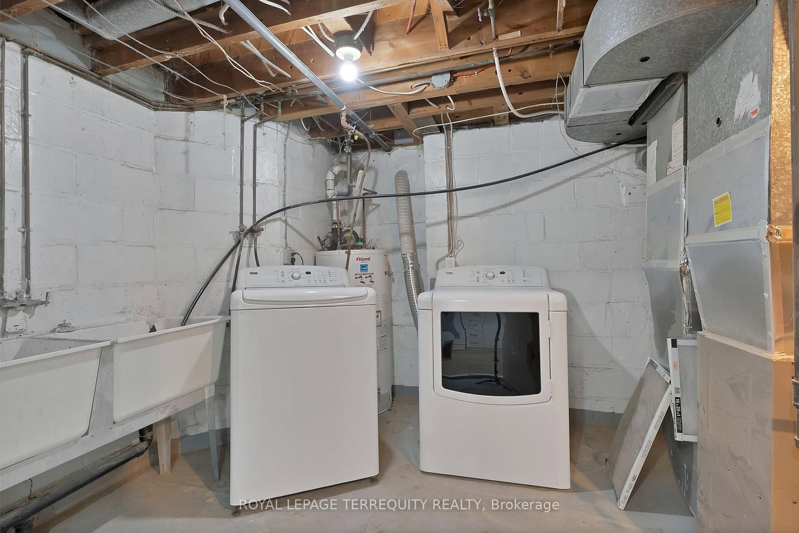 40 Leroy Avenue • Toronto, ON photo 40