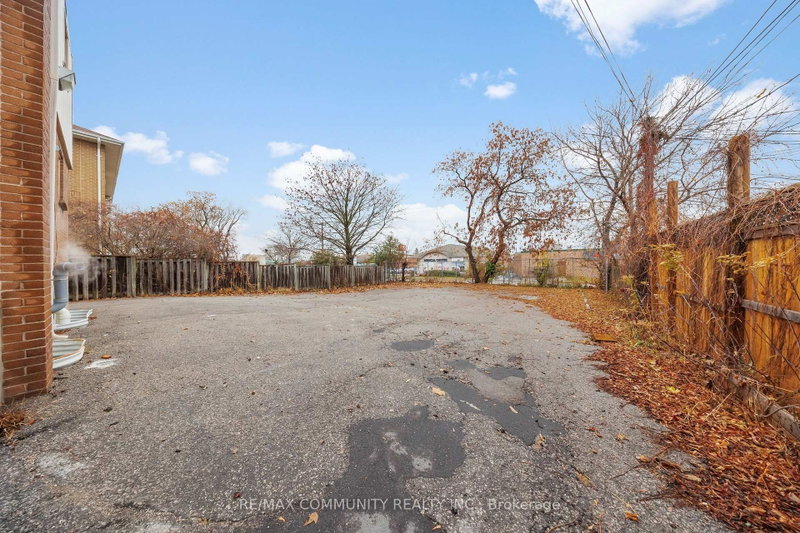 Unit 3 - 383 Buena Vista Avenue
