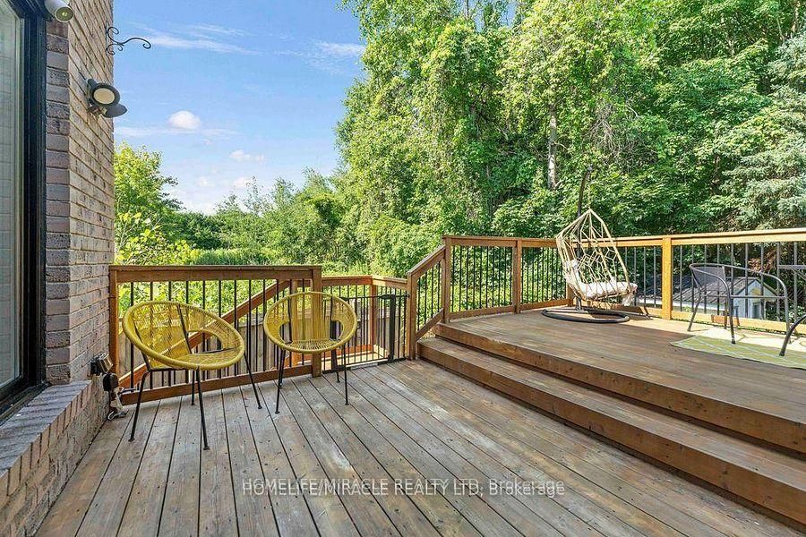 987 Copperfield Drive • Oshawa, ON photo 24