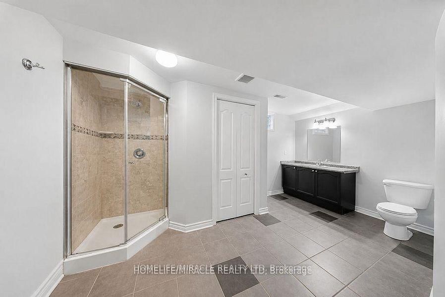 987 Copperfield Drive • Oshawa, ON photo 45