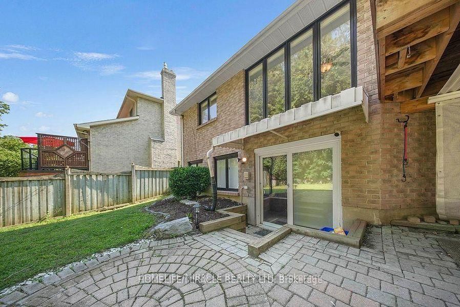 987 Copperfield Drive • Oshawa, ON photo 49