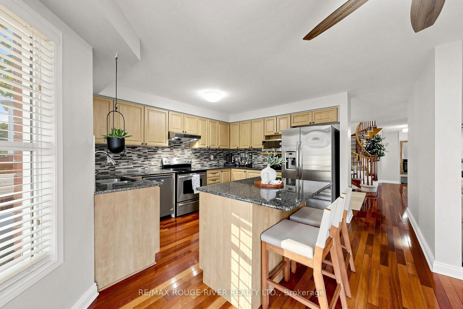 66 Tidewater Crescent • Whitby, ON photo 12