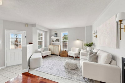 66 Tidewater Crescent • Whitby, ON photo 2
