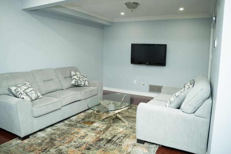 2065 Blue Ridge Crescent