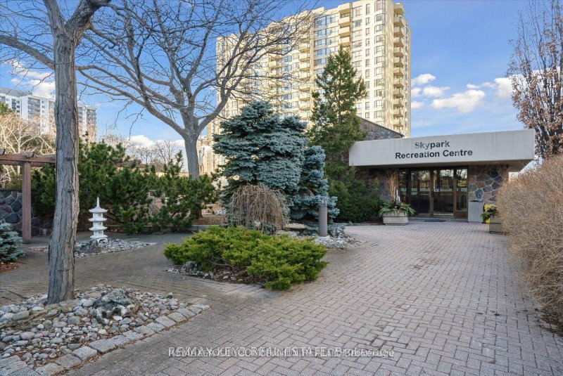 511 - 225 Bamburgh Circle