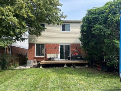 26 Moyse Drive • Clarington, ON photo 4
