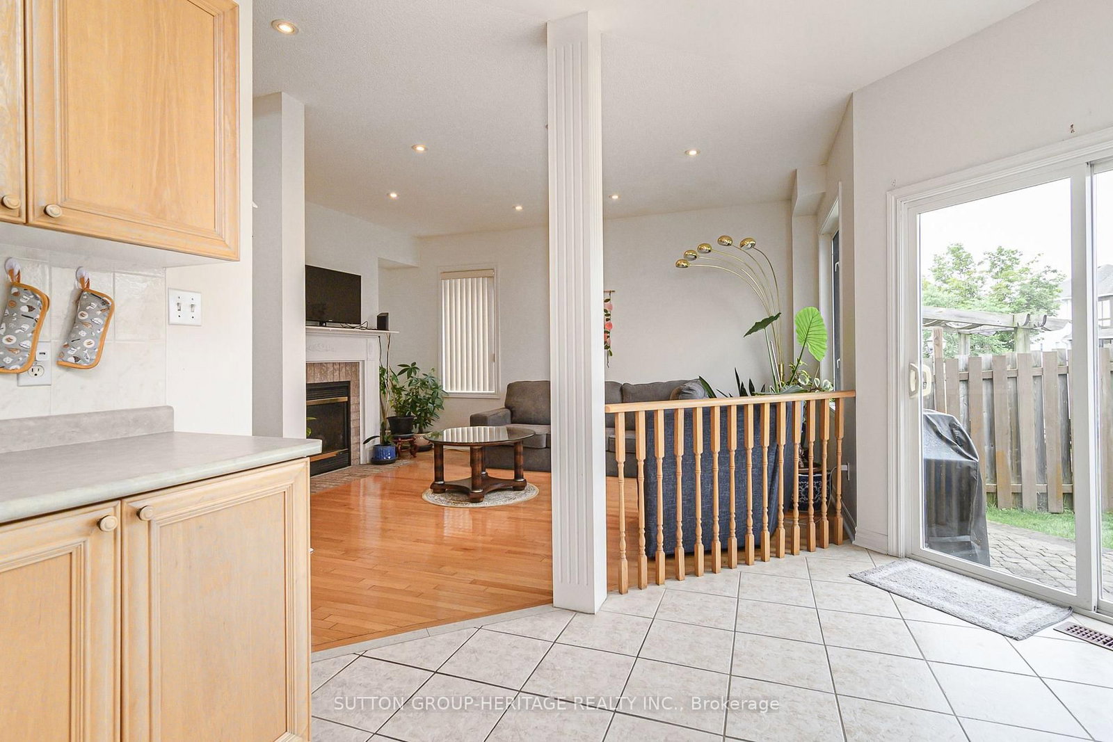 4 Divine Drive • Whitby, ON photo 16