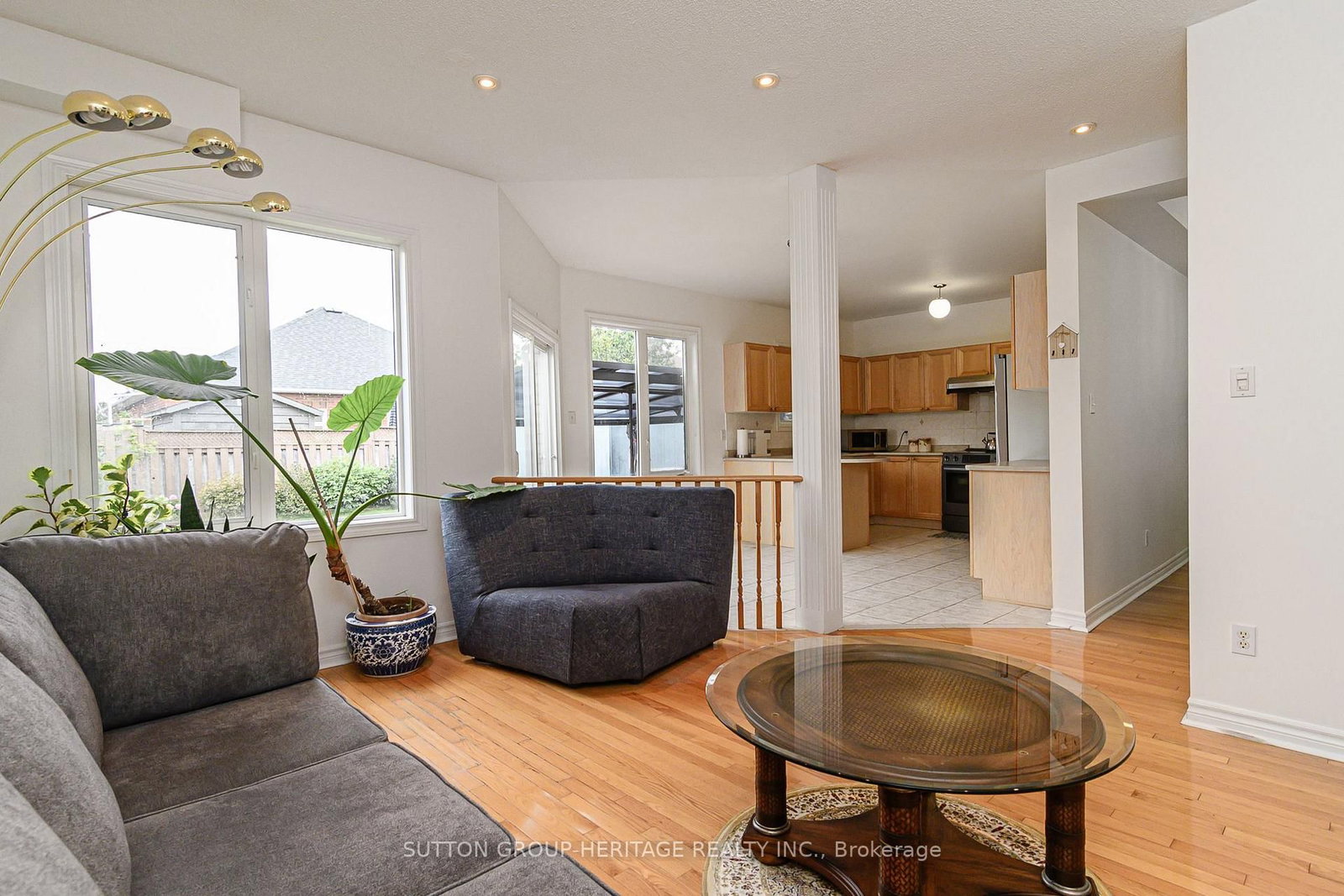4 Divine Drive • Whitby, ON photo 19