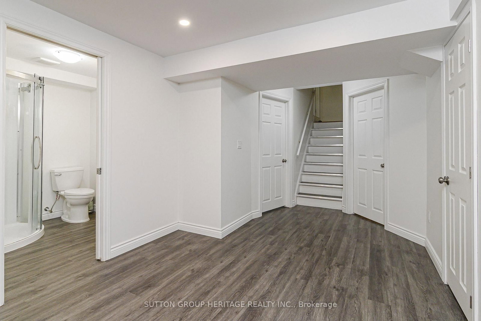 4 Divine Drive • Whitby, ON photo 27