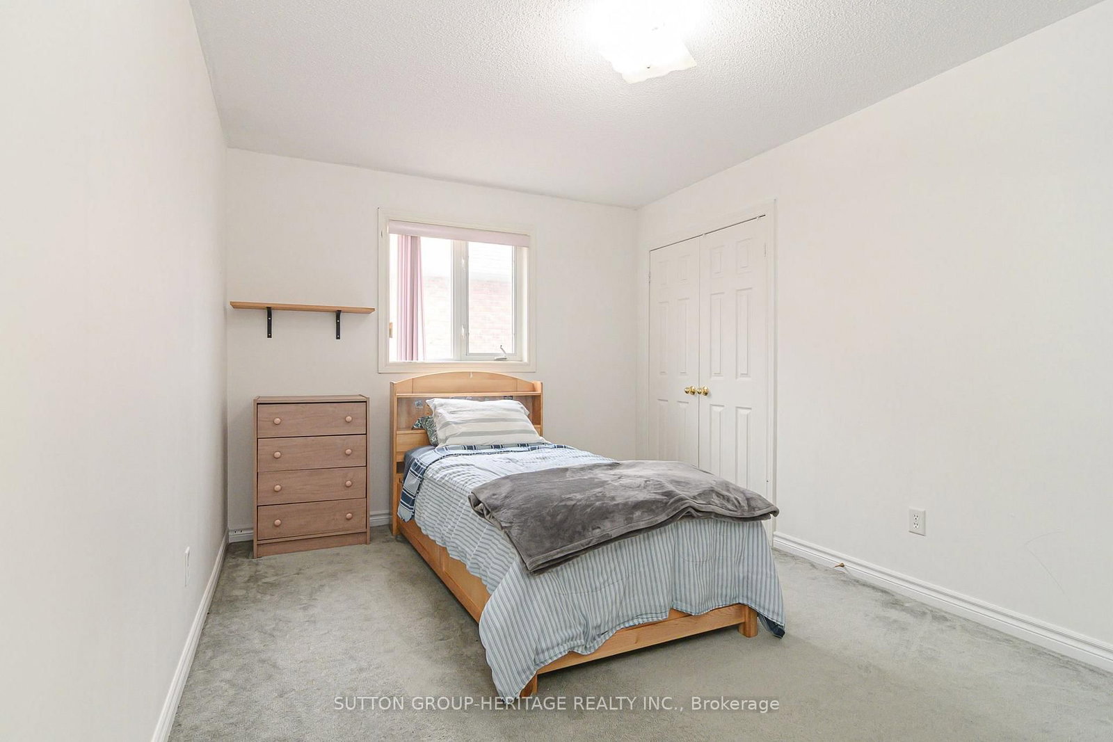 4 Divine Drive • Whitby, ON photo 37