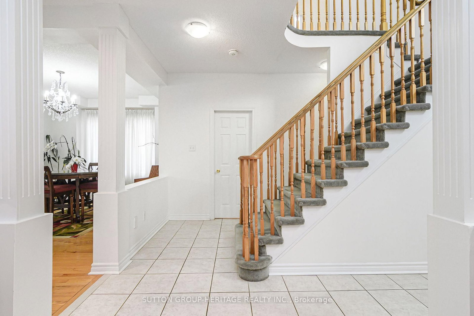 4 Divine Drive • Whitby, ON photo 9