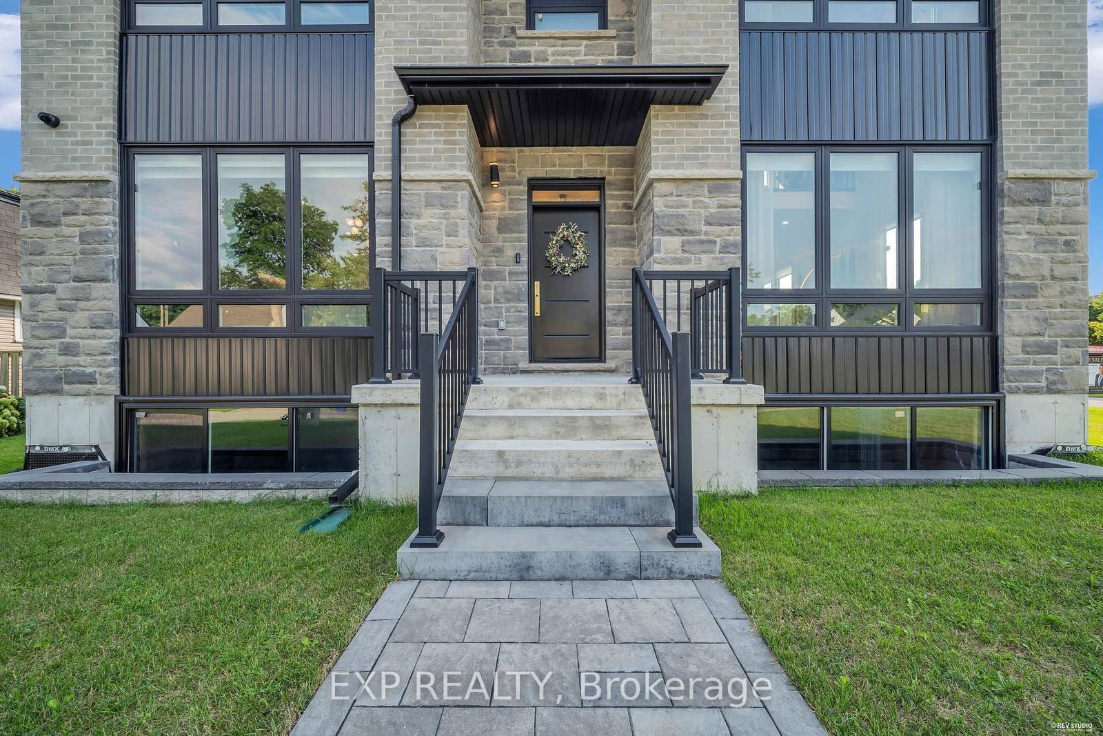 19 Burcher Road • Ajax, ON photo 2