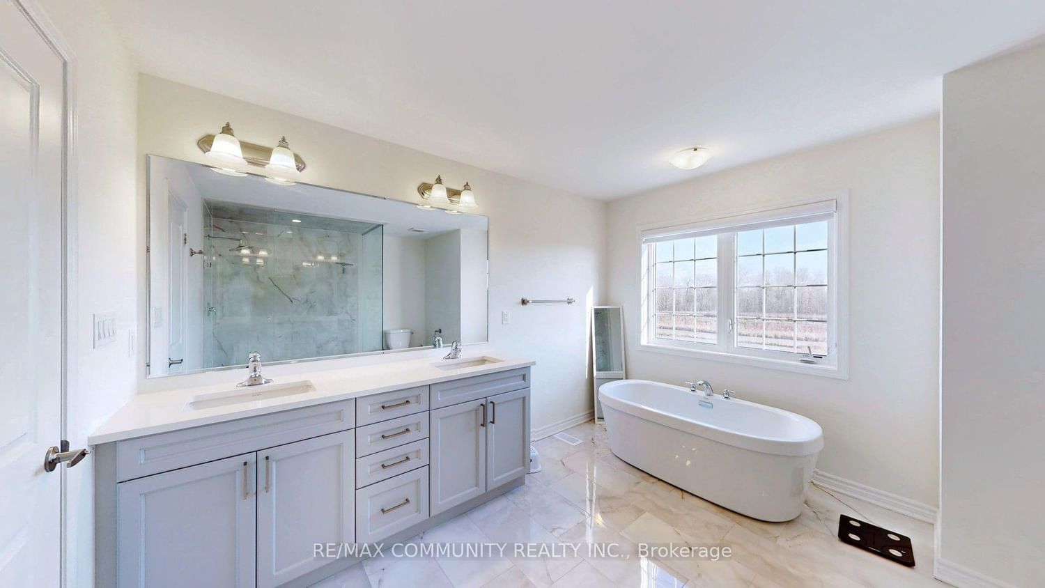 3279 Turnstone Boulevard • Pickering, ON photo 18