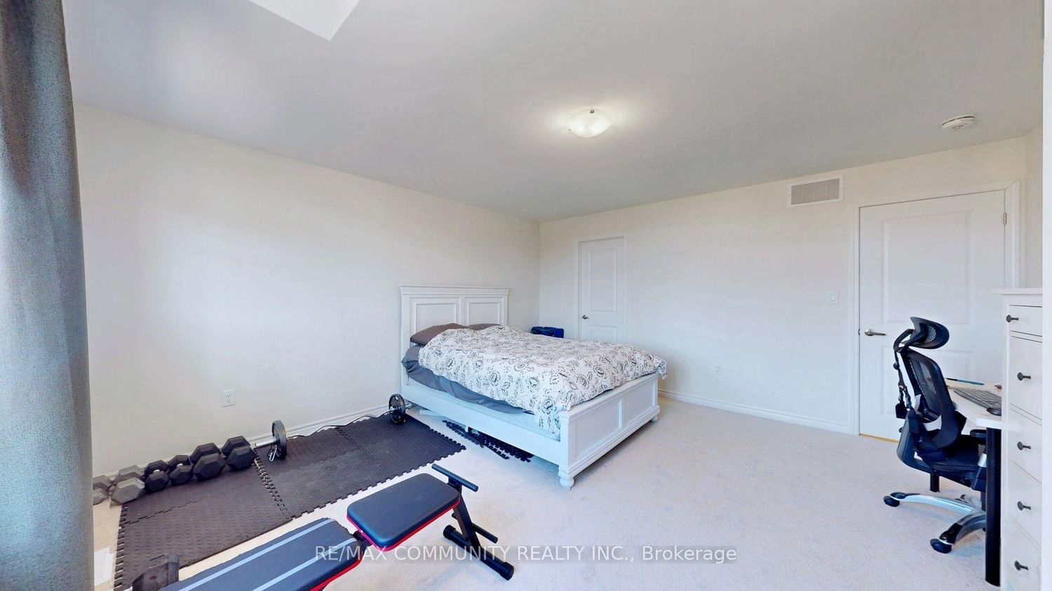 3279 Turnstone Boulevard • Pickering, ON photo 20