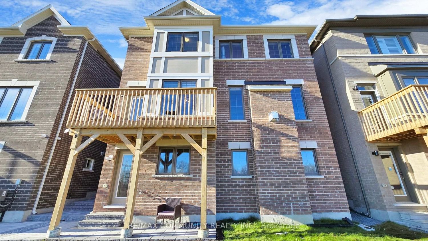3279 Turnstone Boulevard • Pickering, ON photo 35