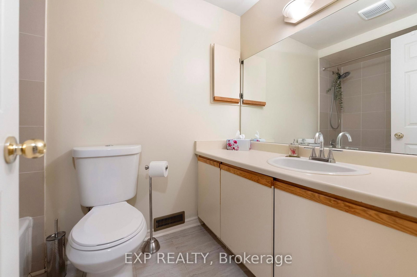 1 Quarry Court • Toronto, ON photo 20