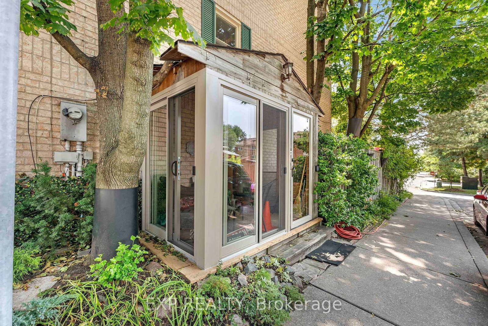 1 Quarry Court • Toronto, ON photo 40