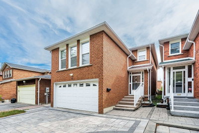 62 Danjohn Crescent • Toronto, ON photo 3