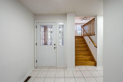 62 Danjohn Crescent • Toronto, ON photo 4