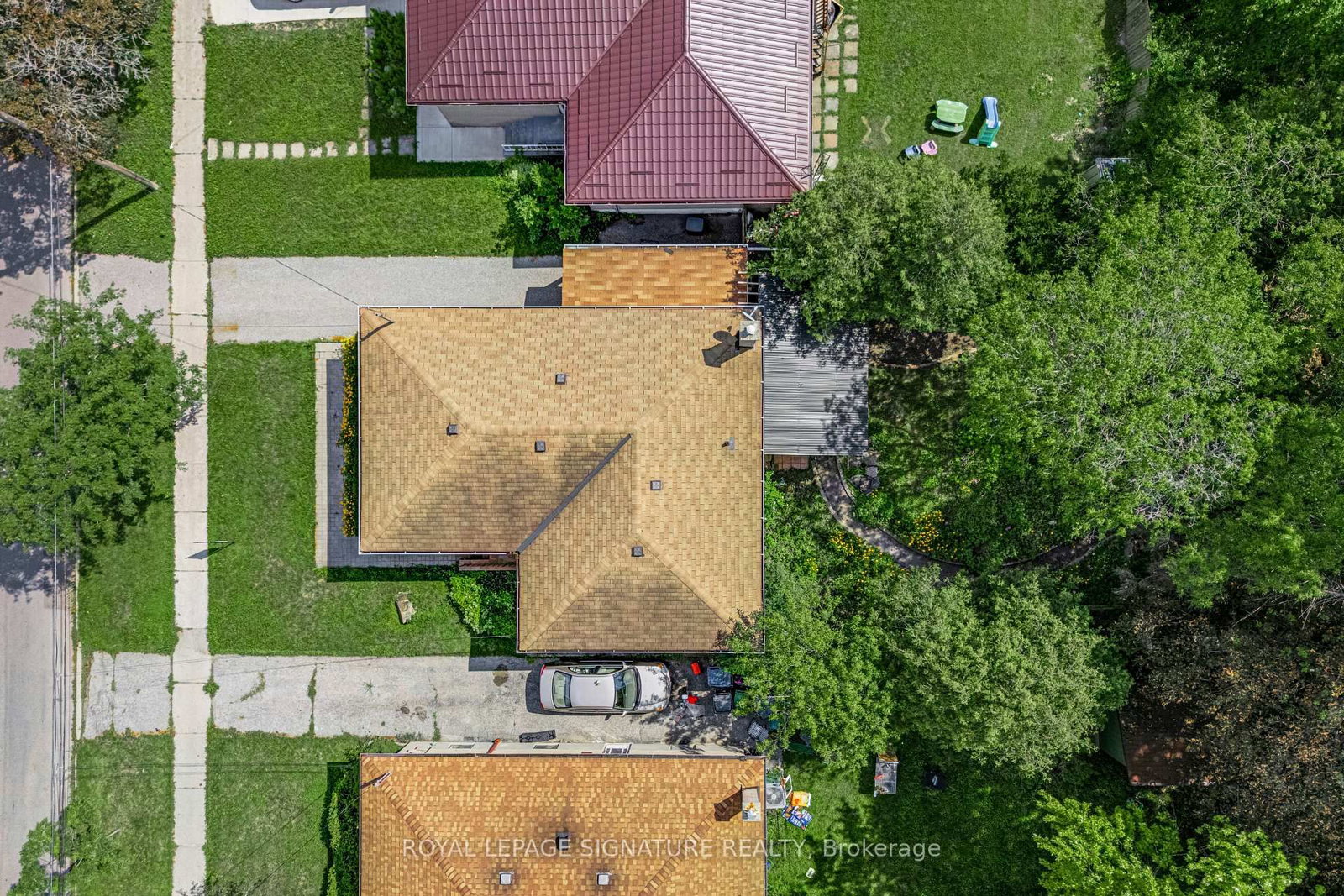 50 Celeste Drive • Toronto, ON photo 28