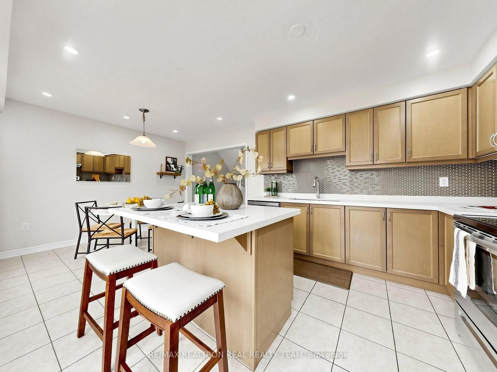 2708 Burkholder Drive • Pickering, ON photo 18