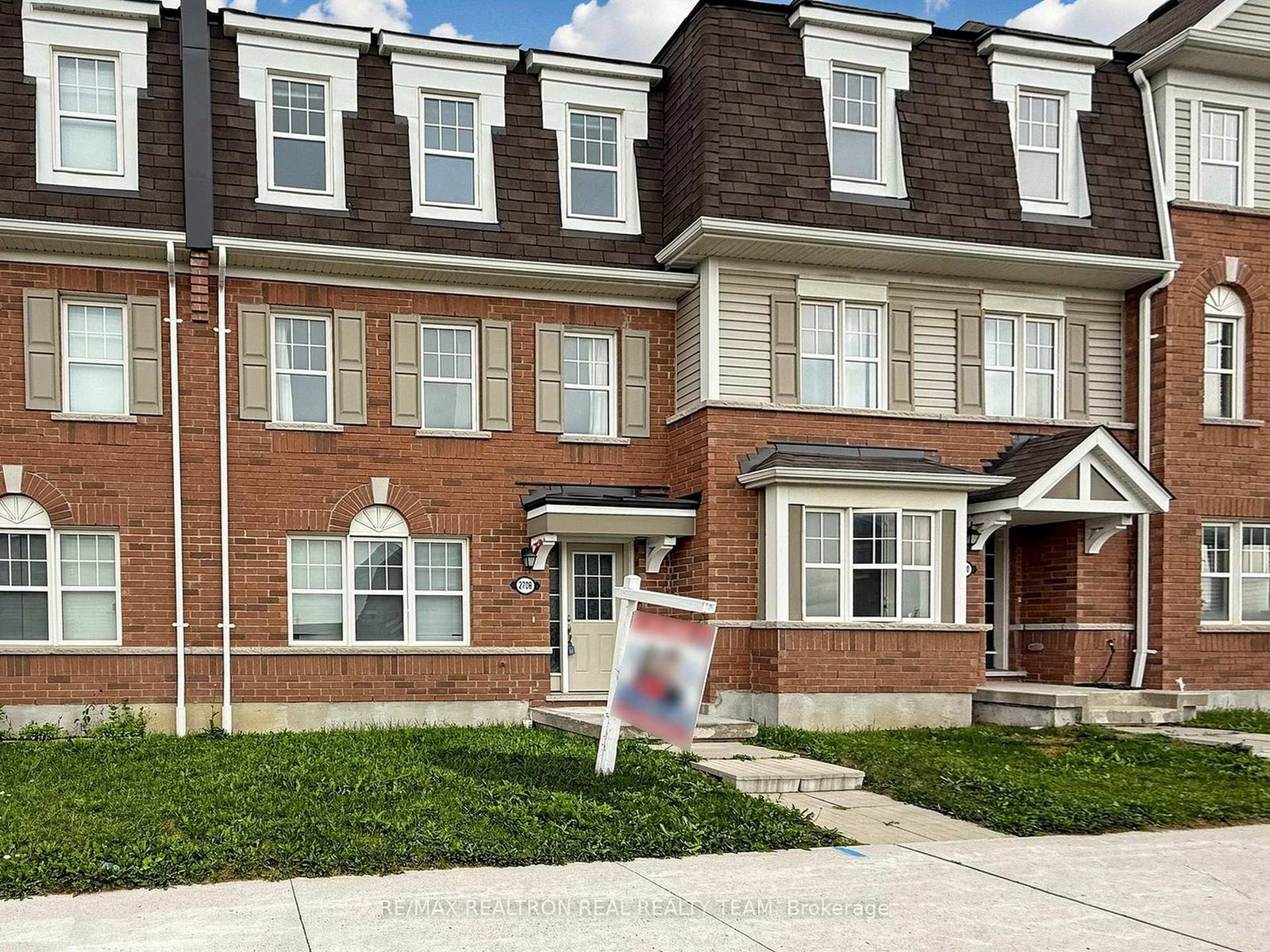 2708 Burkholder Drive • Pickering, ON photo 5