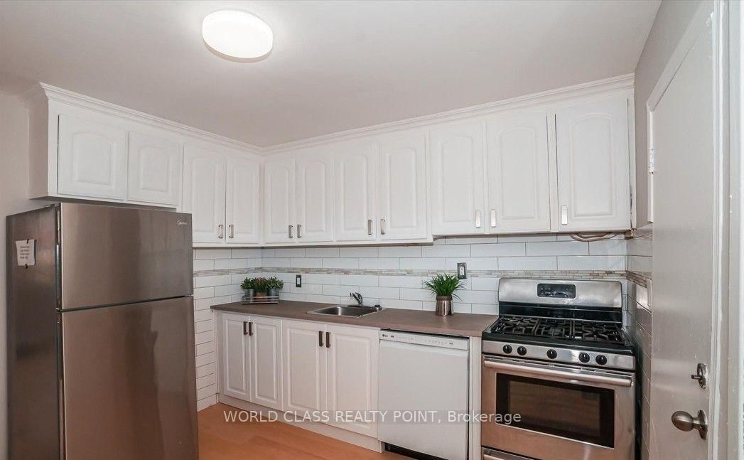 1 Mcintosh Street • Toronto, ON photo 11