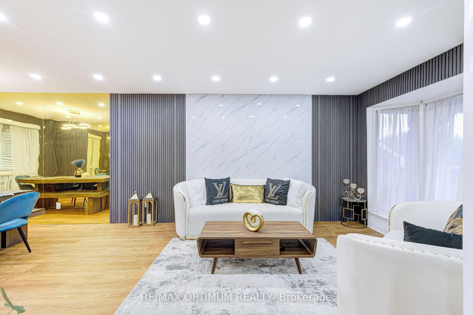 11 Murkar Crescent • Whitby, ON photo 8