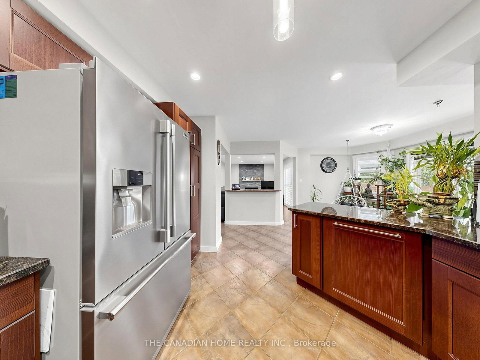 19 Wigston Court • Whitby, ON photo 11