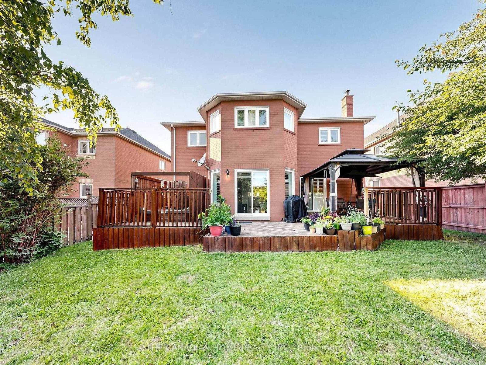 19 Wigston Court • Whitby, ON photo 46