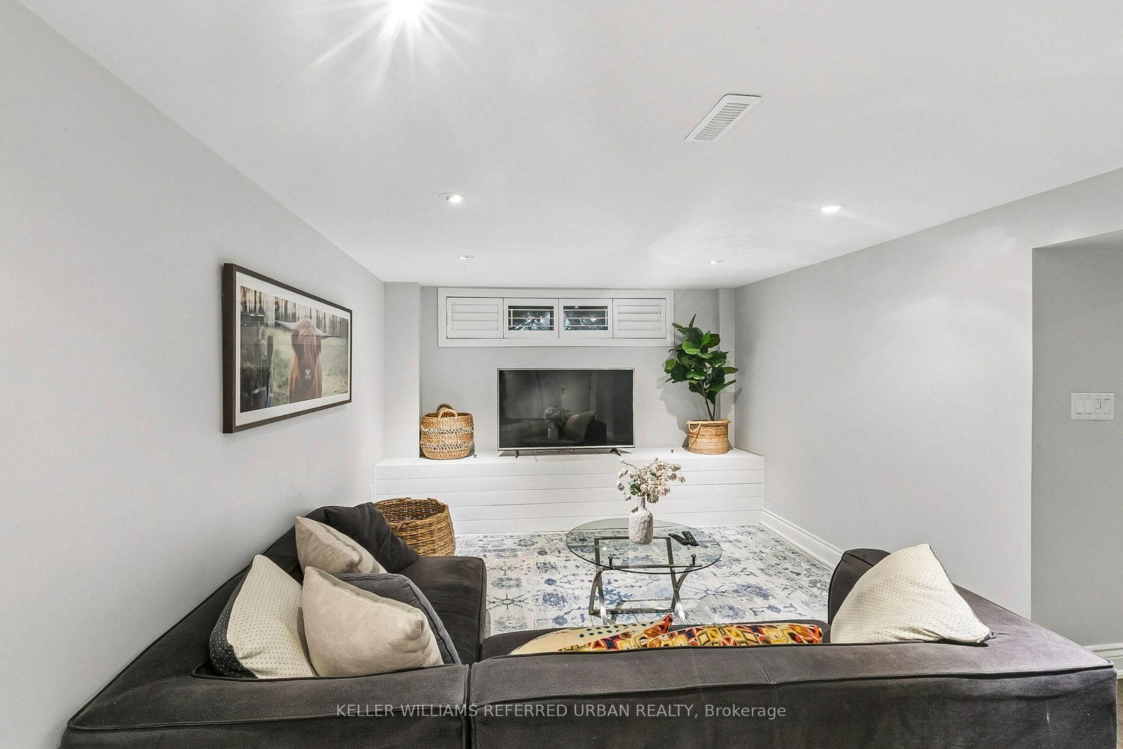 36 Vernadale Crescent • Toronto, ON photo 32