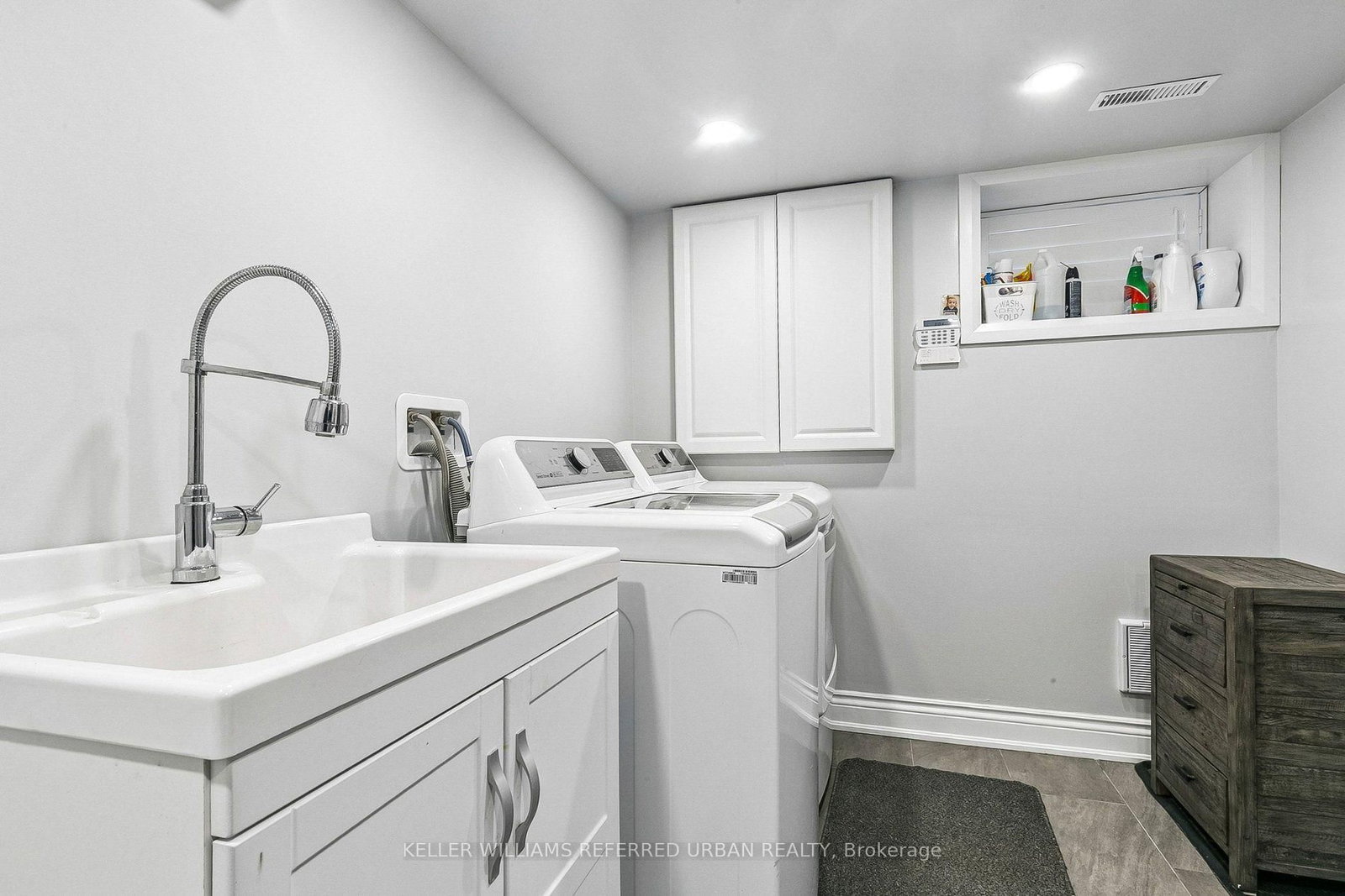 36 Vernadale Crescent • Toronto, ON photo 42