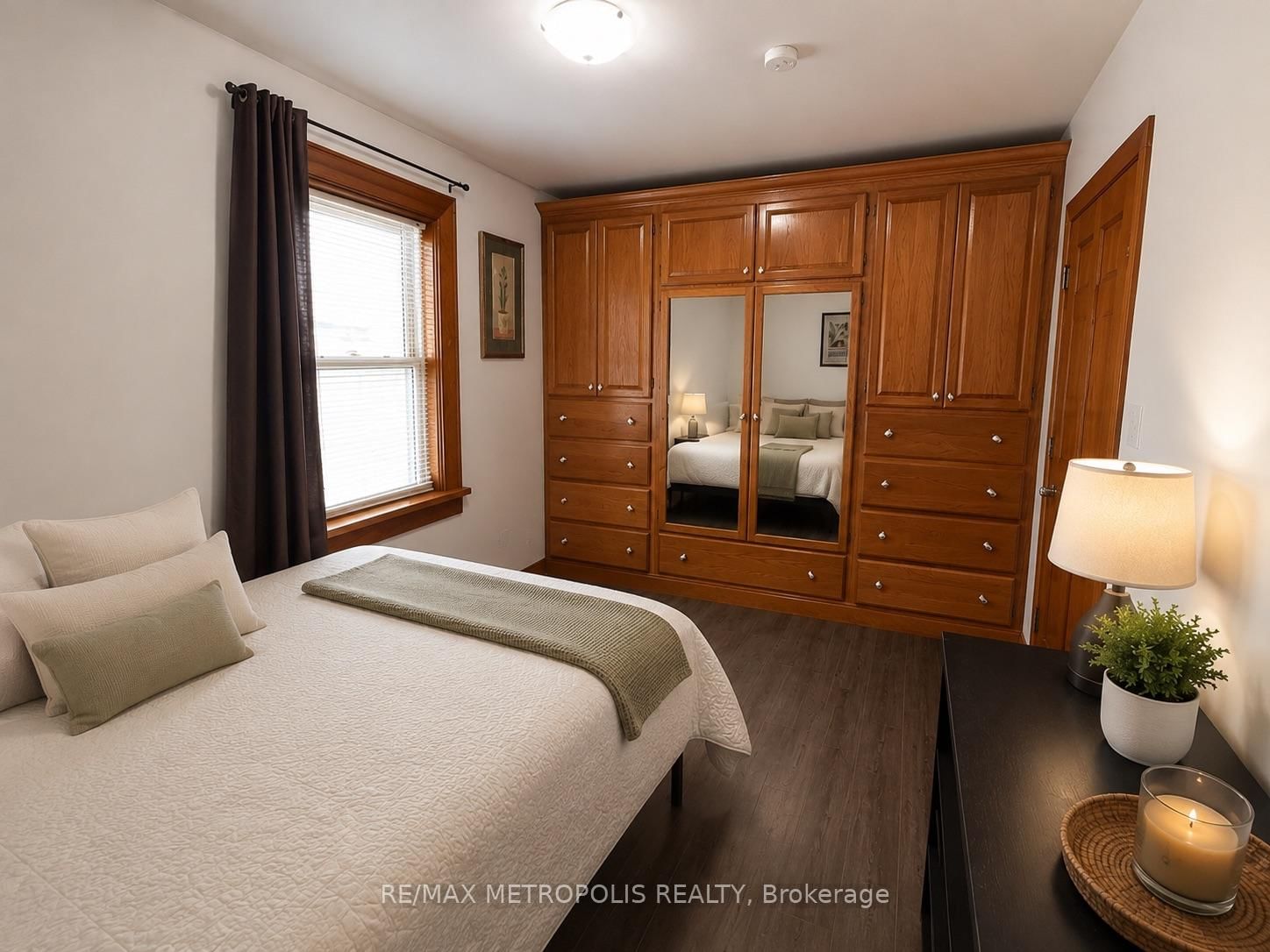 175 Celina St, Oshawa, view 15