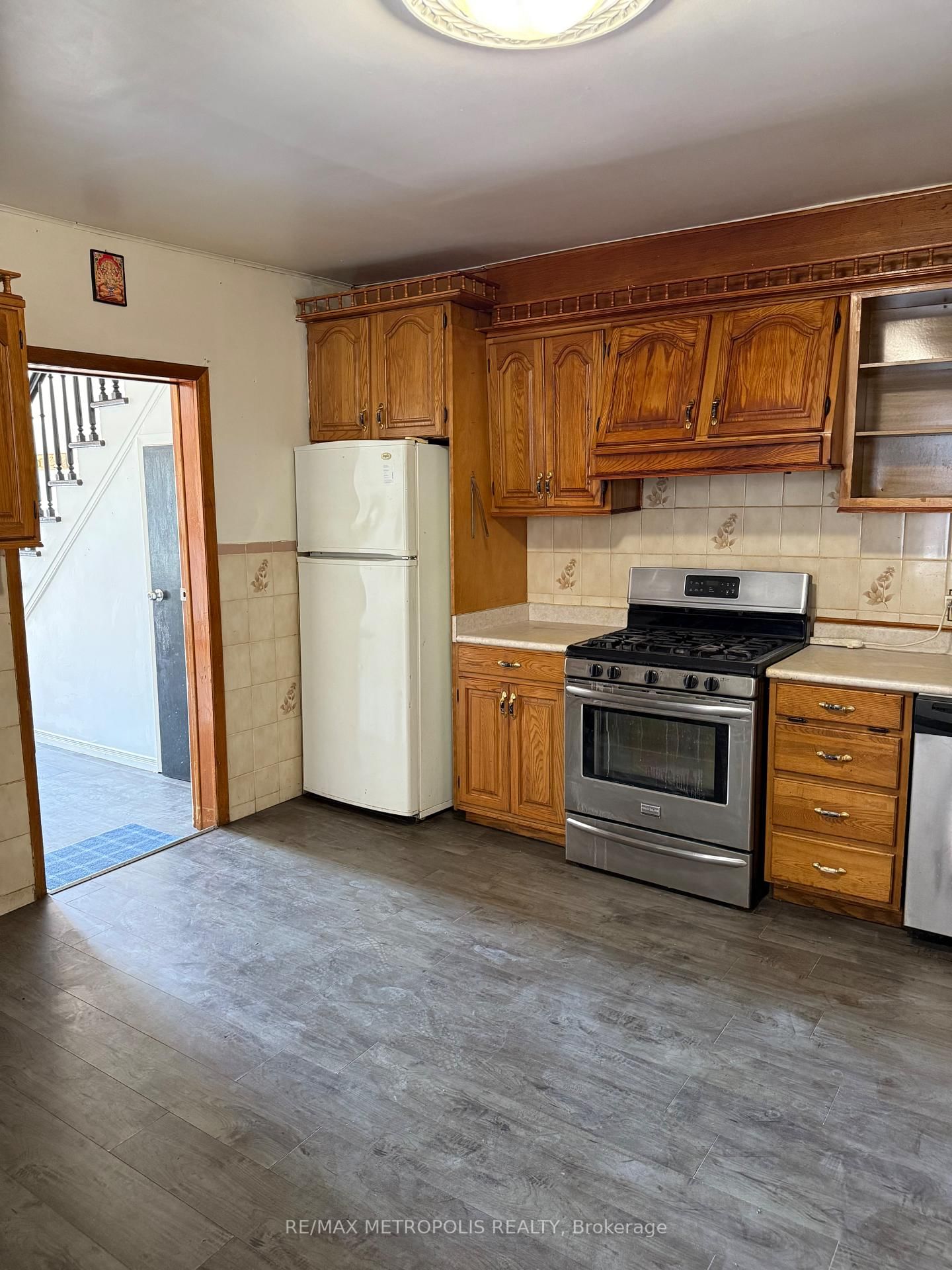 175 Celina St, Oshawa, view 19