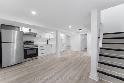 Detached House for lease at BSMT-3 Dallyn Crescent, Toronto, Ontario, M1K 4V8 - Eglinton East - MLS: E13673820
