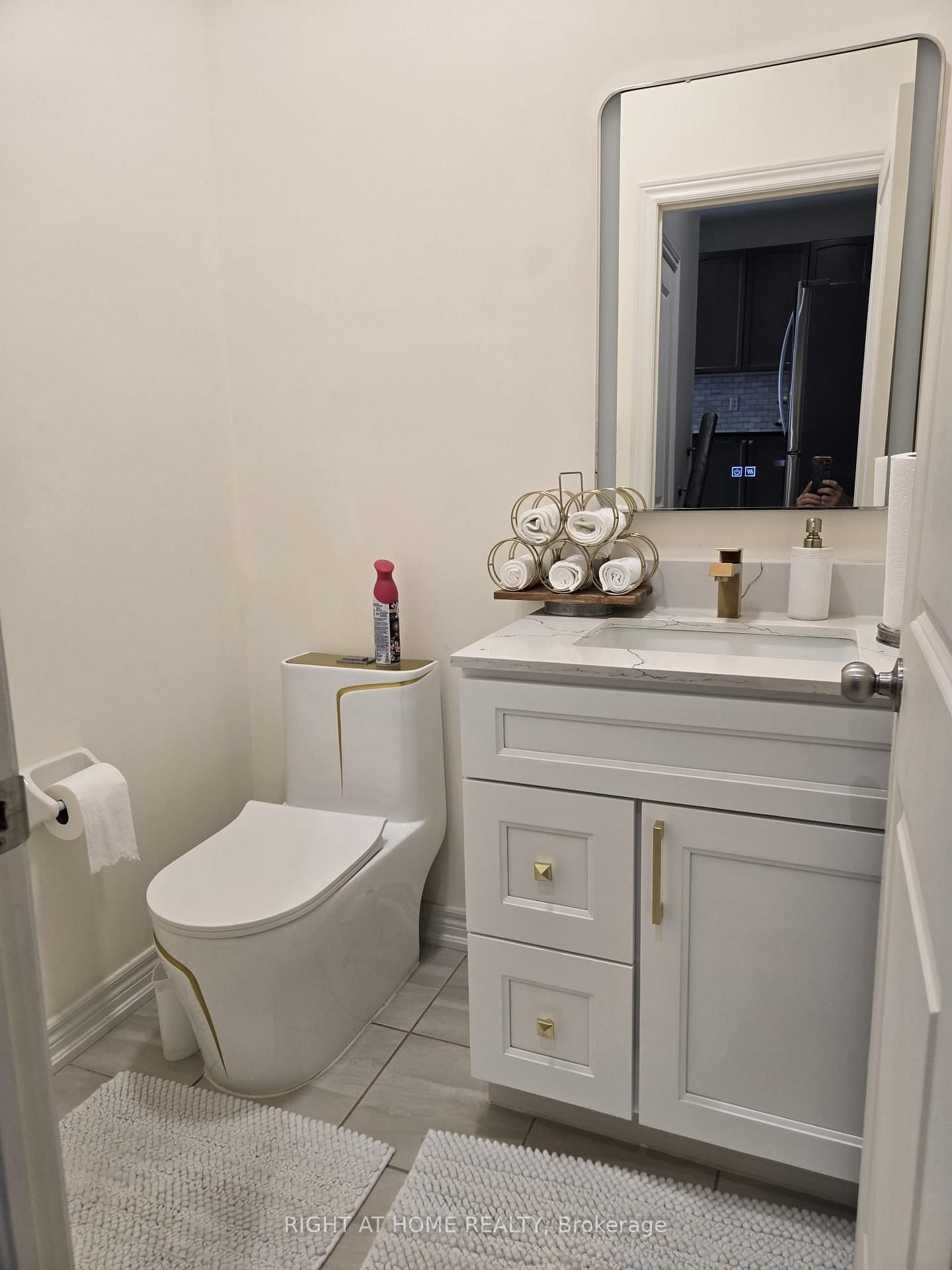 14 Ogston Crescent • Whitby, ON photo 8