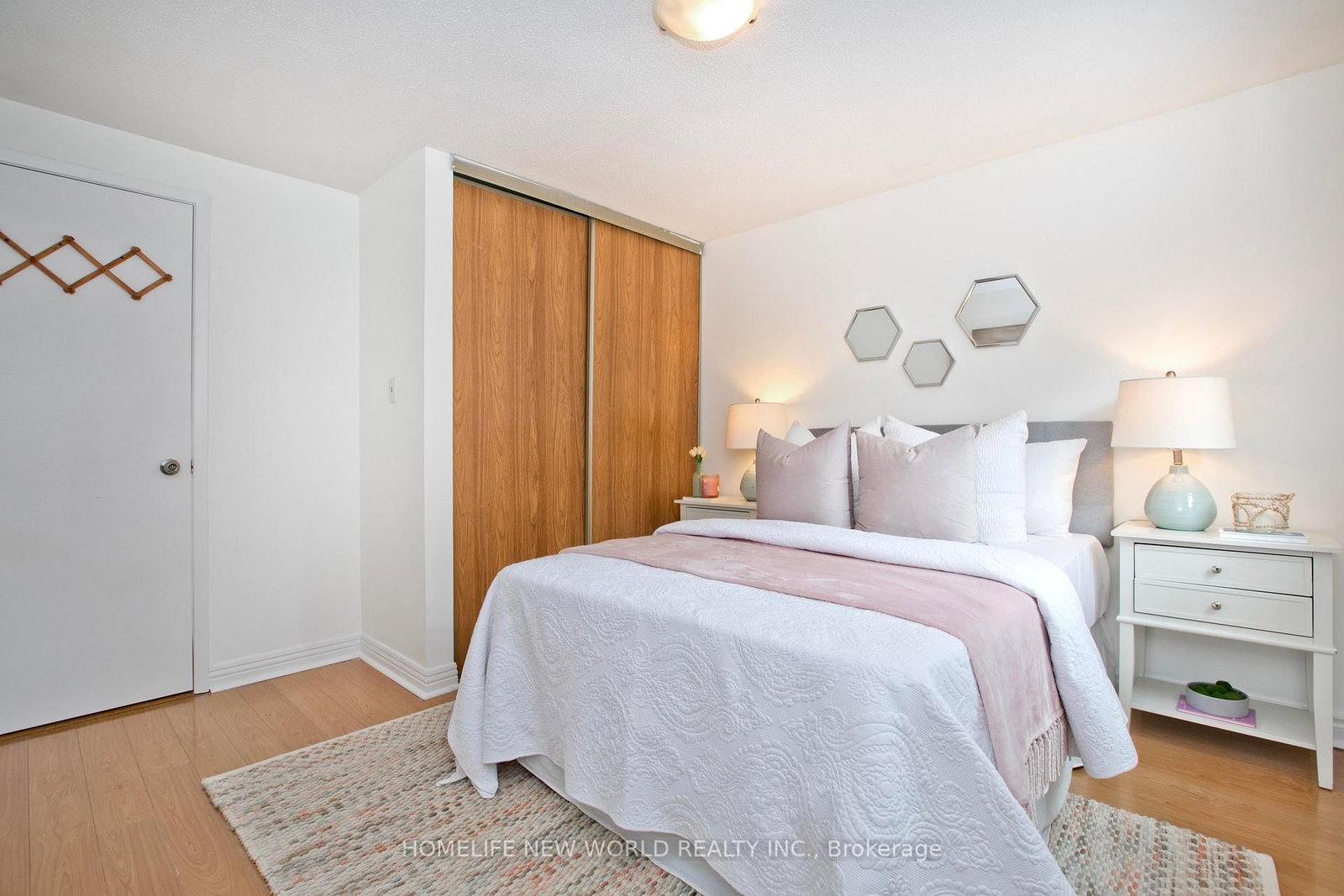60 James Park Square • Toronto, ON photo 28