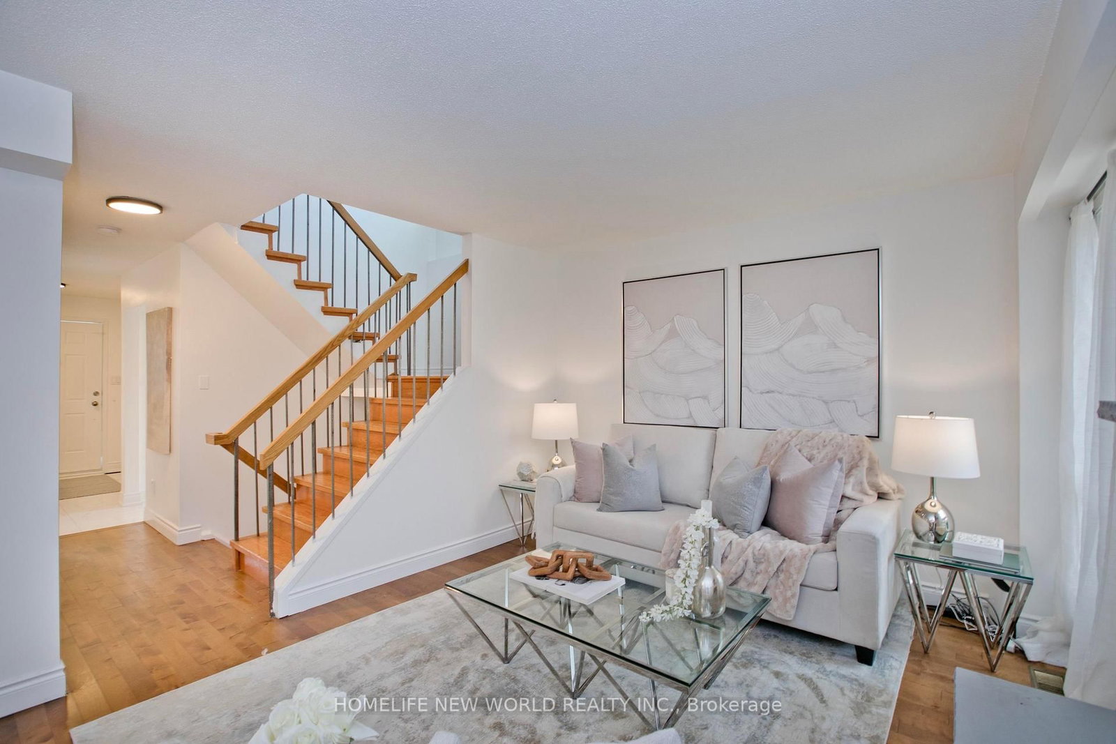 60 James Park Square • Toronto, ON photo 4