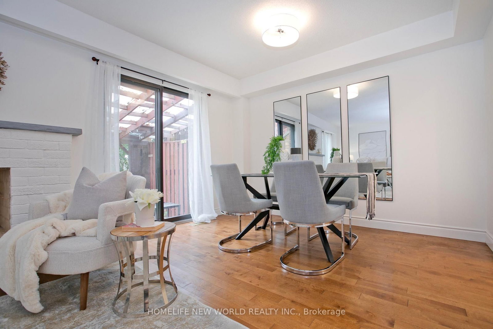 60 James Park Square • Toronto, ON photo 6