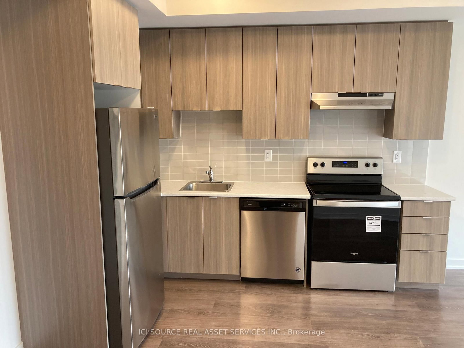 209 - 20 Orchid Place Drive, Toronto 5