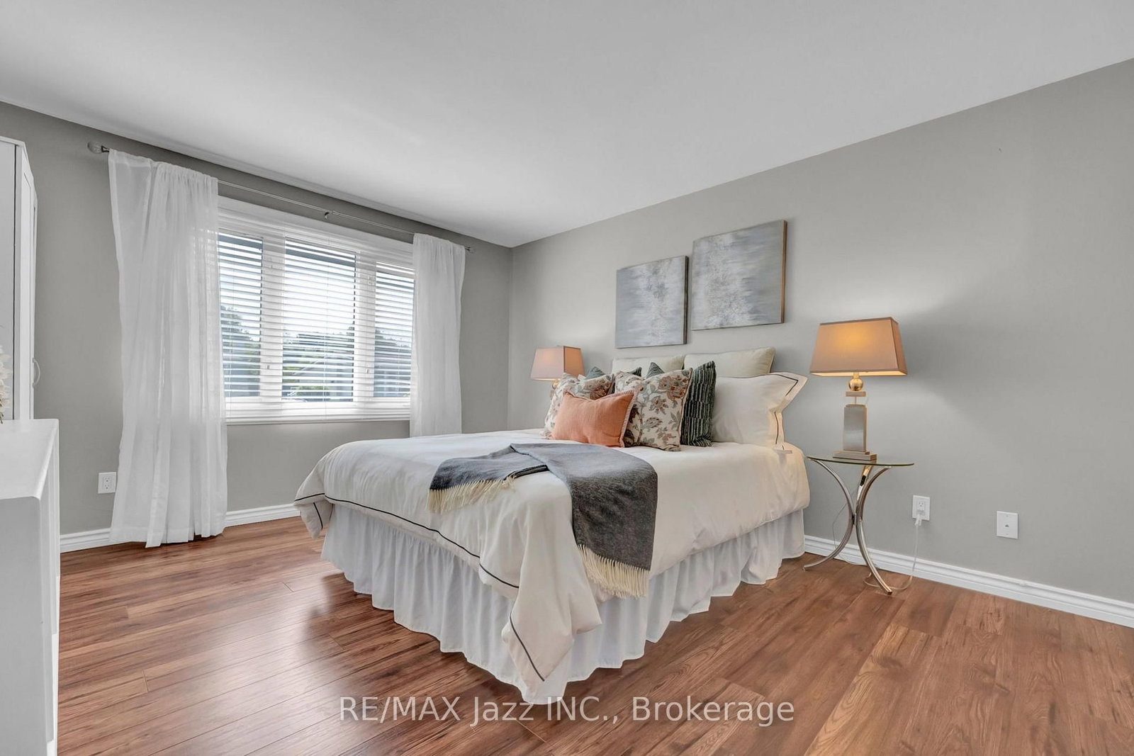 8 Wheelhouse Drive • Clarington, ON photo 18