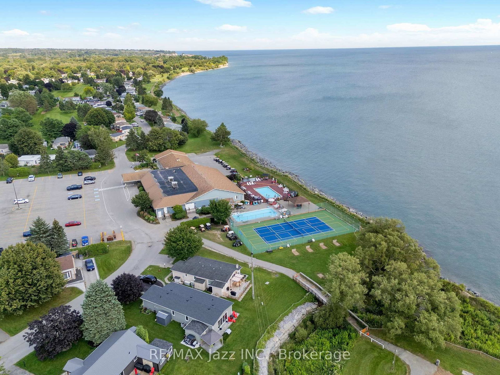 8 Wheelhouse Drive • Clarington, ON photo 48