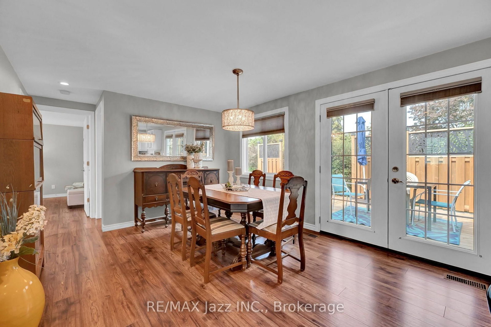 8 Wheelhouse Drive • Clarington, ON photo 9