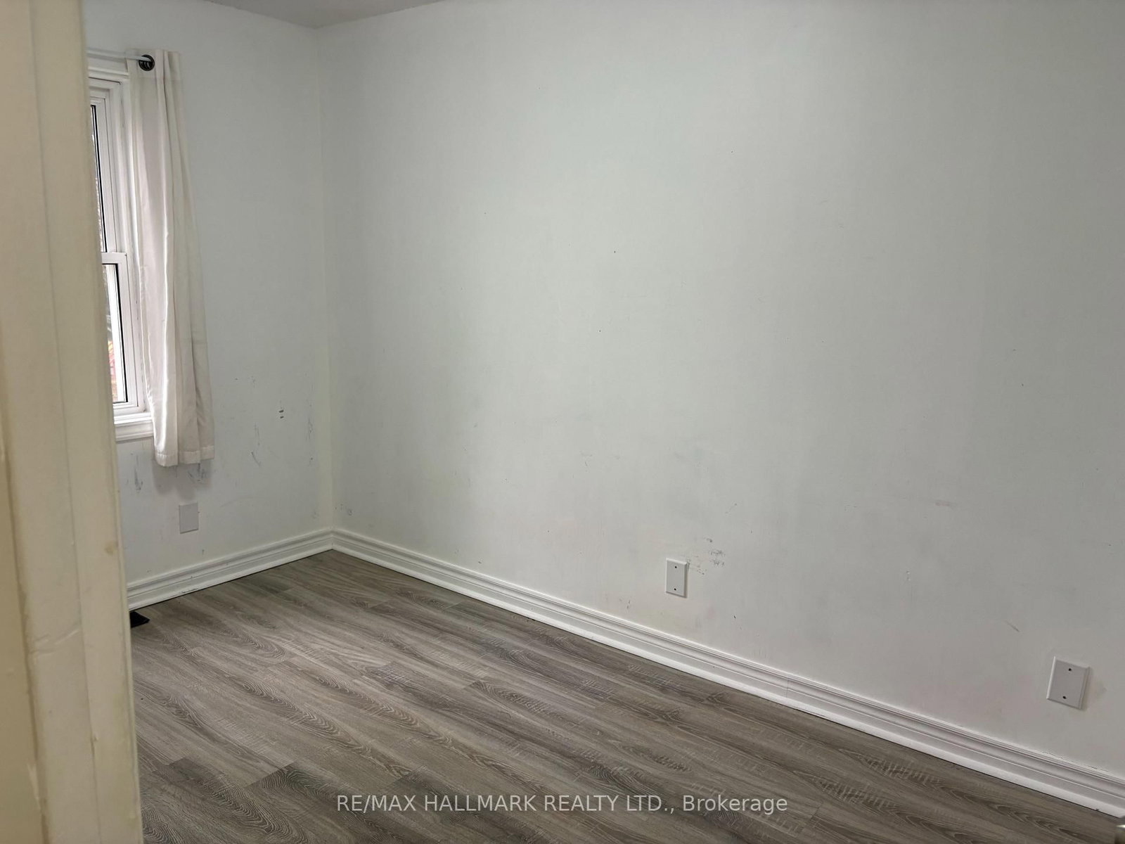 64 Dale Avenue • Toronto, ON photo 4