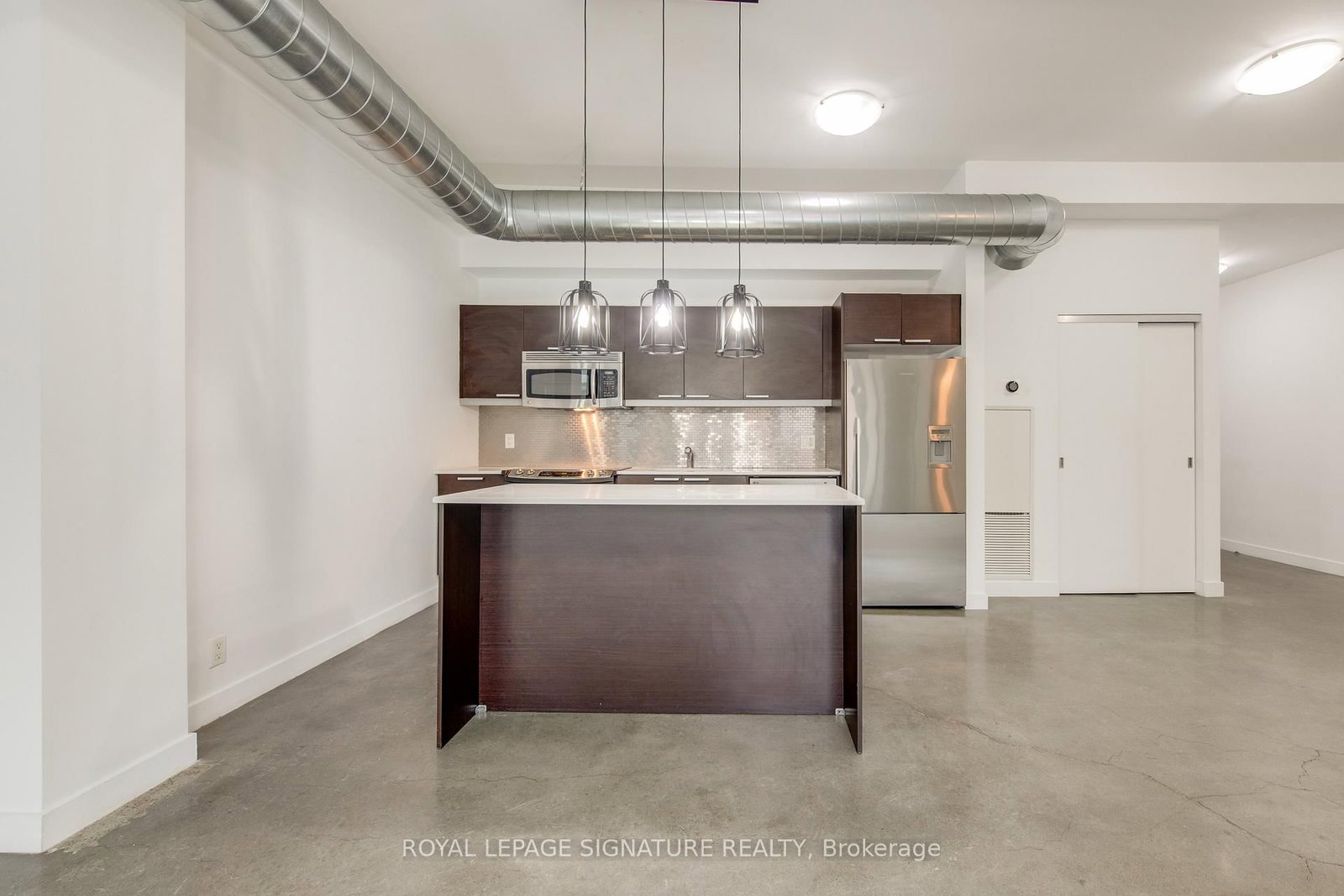 625 Queen Street E • #211 • Toronto, ON photo 10