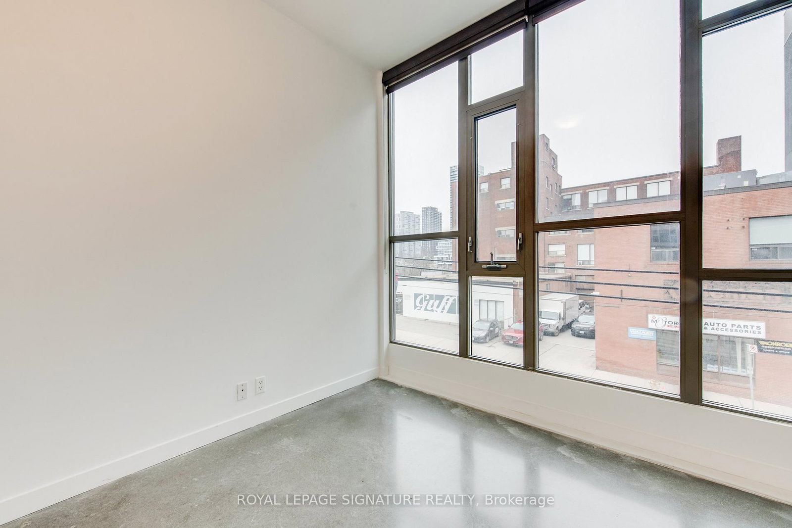 625 Queen Street E • #211 • Toronto, ON photo 24