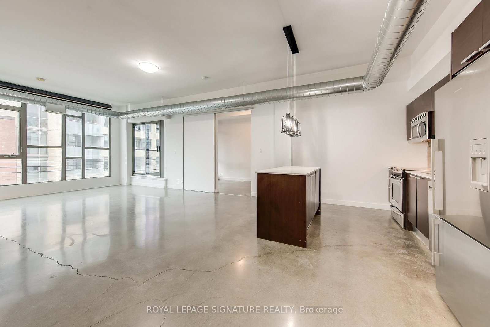 625 Queen Street E • #211 • Toronto, ON photo 9