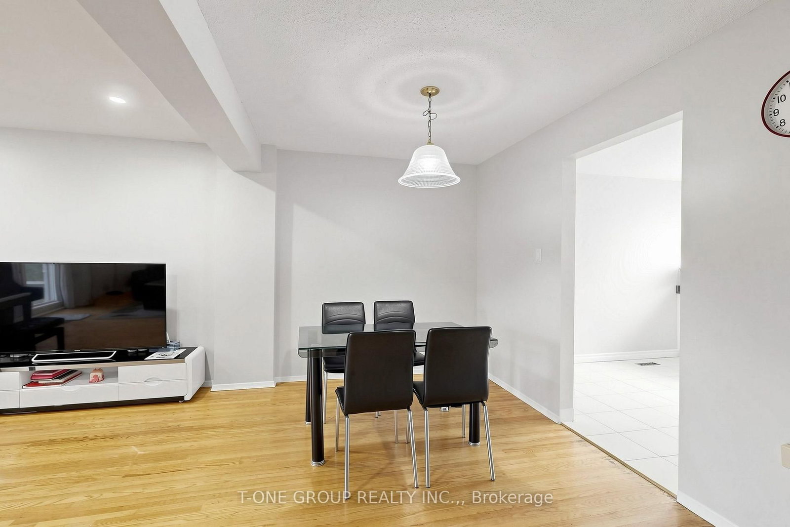 48 Bonis Avenue • Toronto, ON photo 8