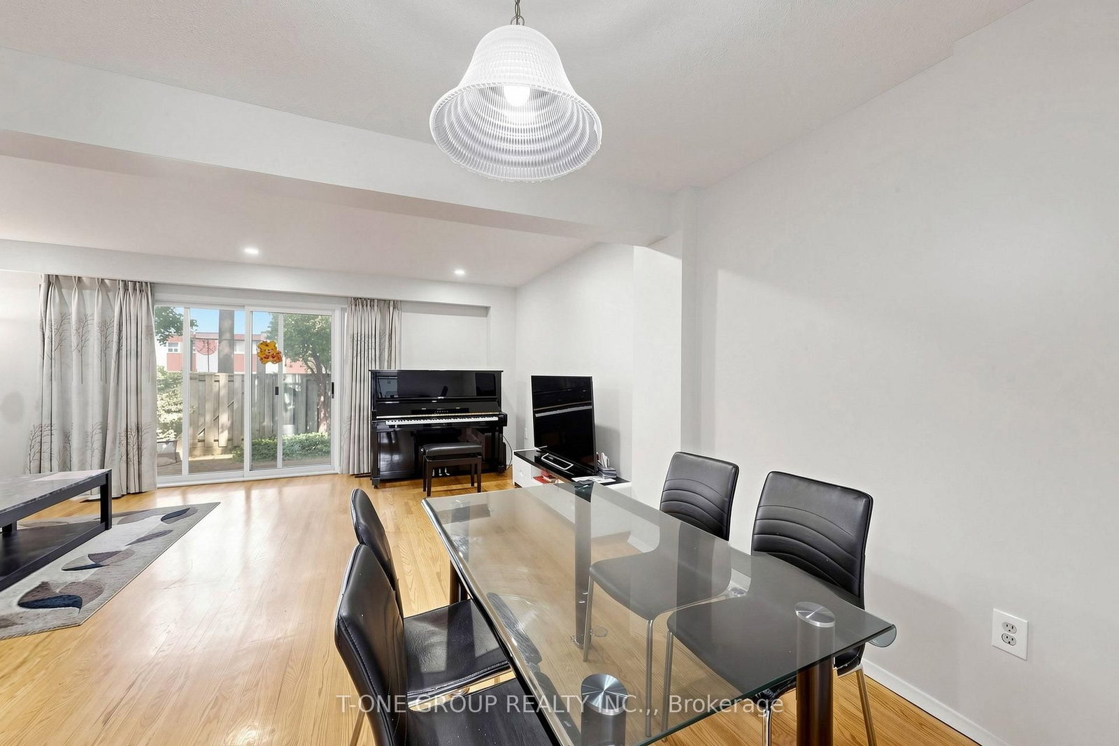 48 Bonis Avenue • Toronto, ON photo 9