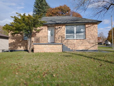 Detached House for lease at 401 Anderson Street, Whitby, Ontario, L1N 3V8 - Blue Grass Meadows - MLS: E13675236